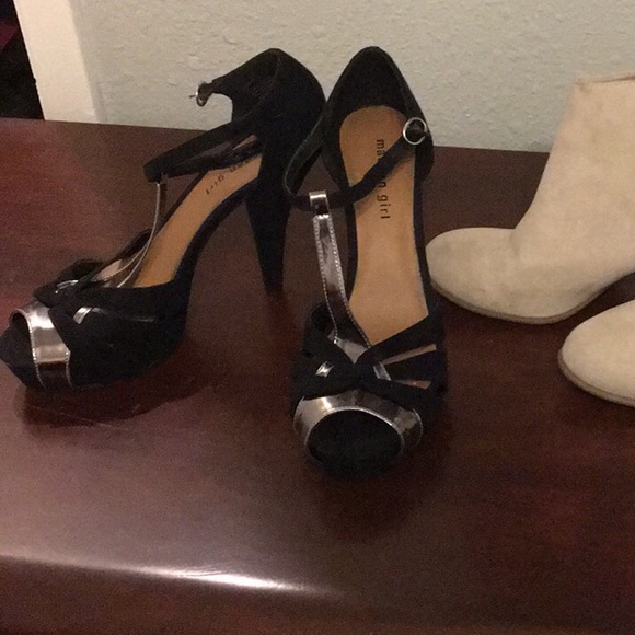 Steve Madden Srappy heels! Never worn with tags! - Picture 1 of 4
